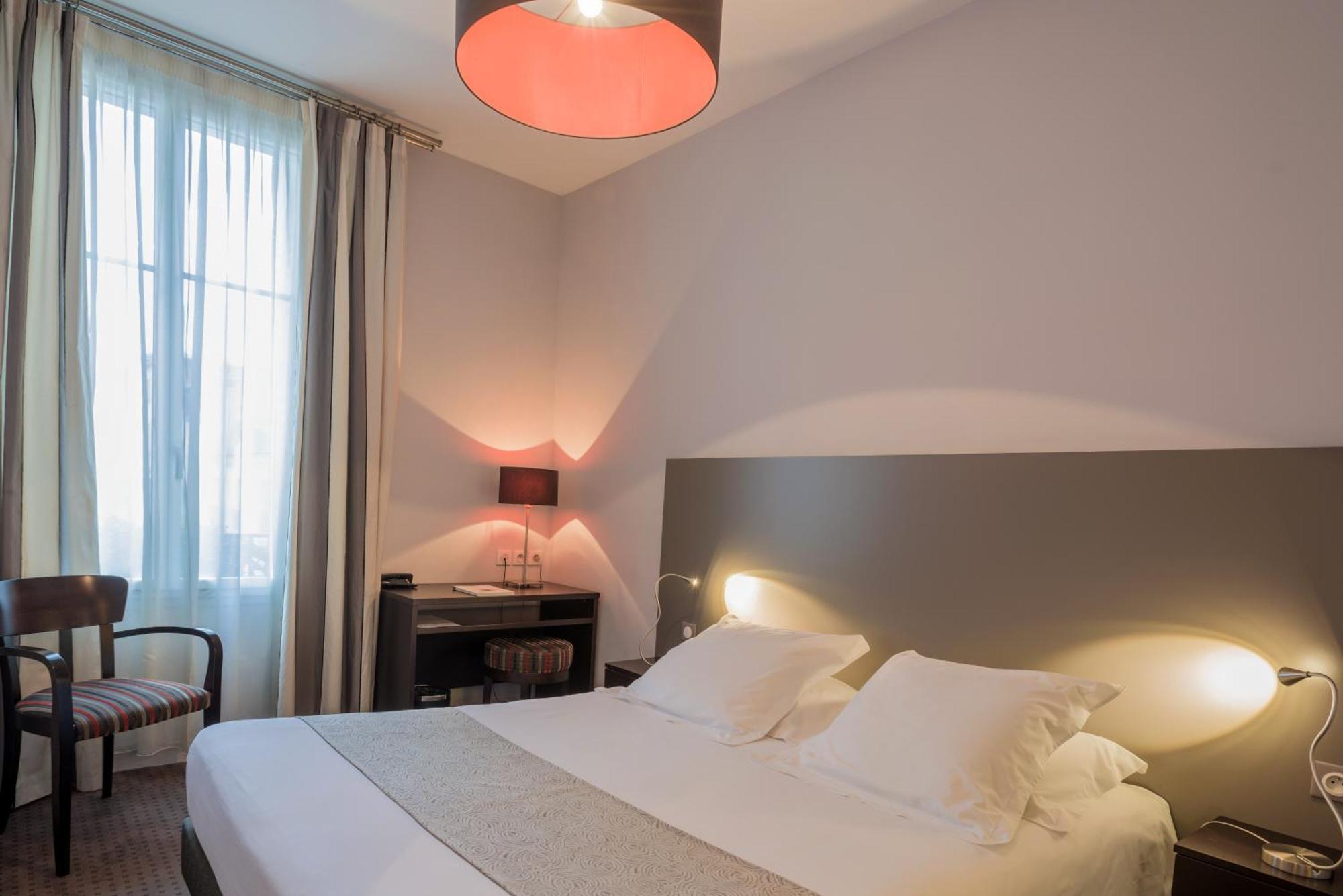 Hotel Ronsard Tours Eksteriør bilde